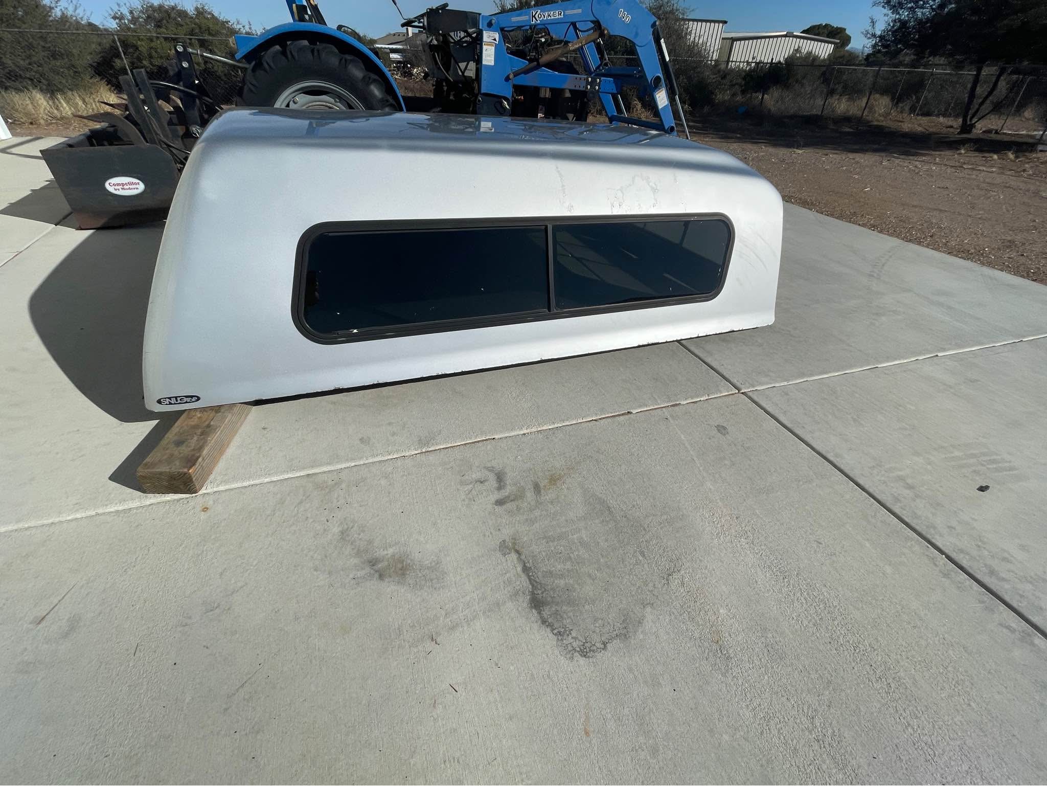 Snug Top Camper Shell-Silver - Car Exterior Parts - Phelan, California ...