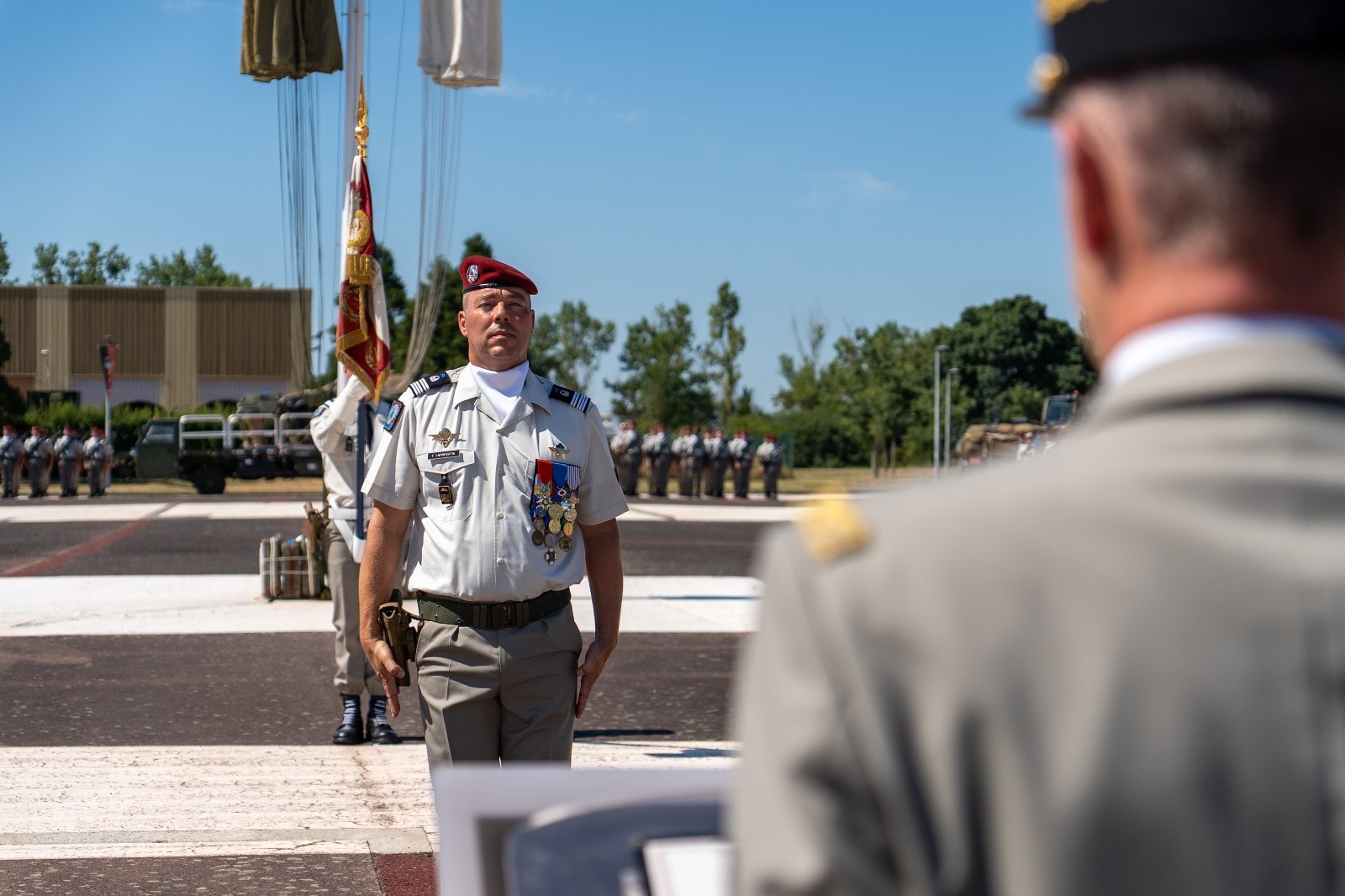 🇫🇷1er Régiment du train parachutiste Passation de commandement du 1er ...