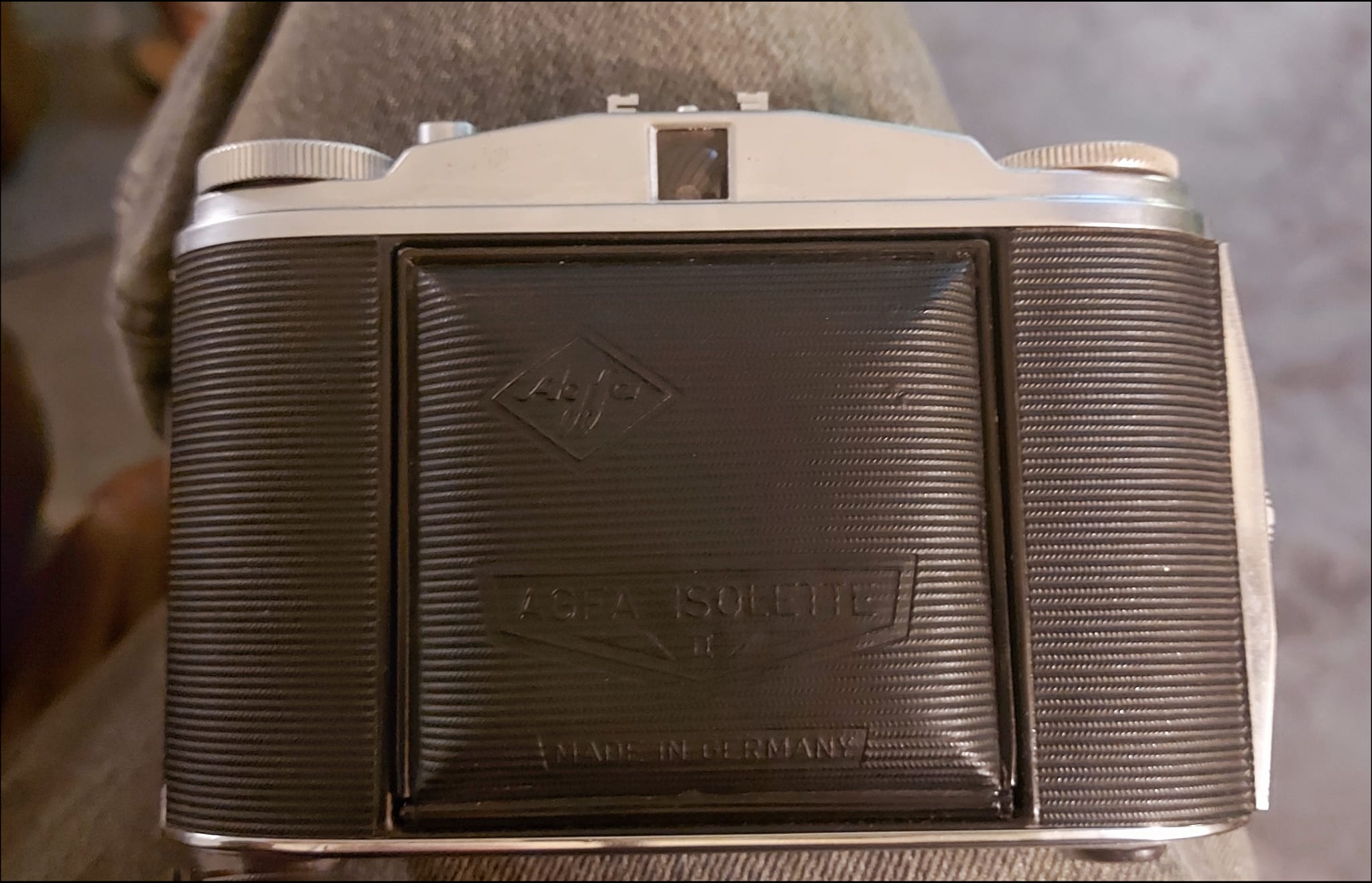Agfa Isolette III with 85mm f/4.5 Apotar lens review
