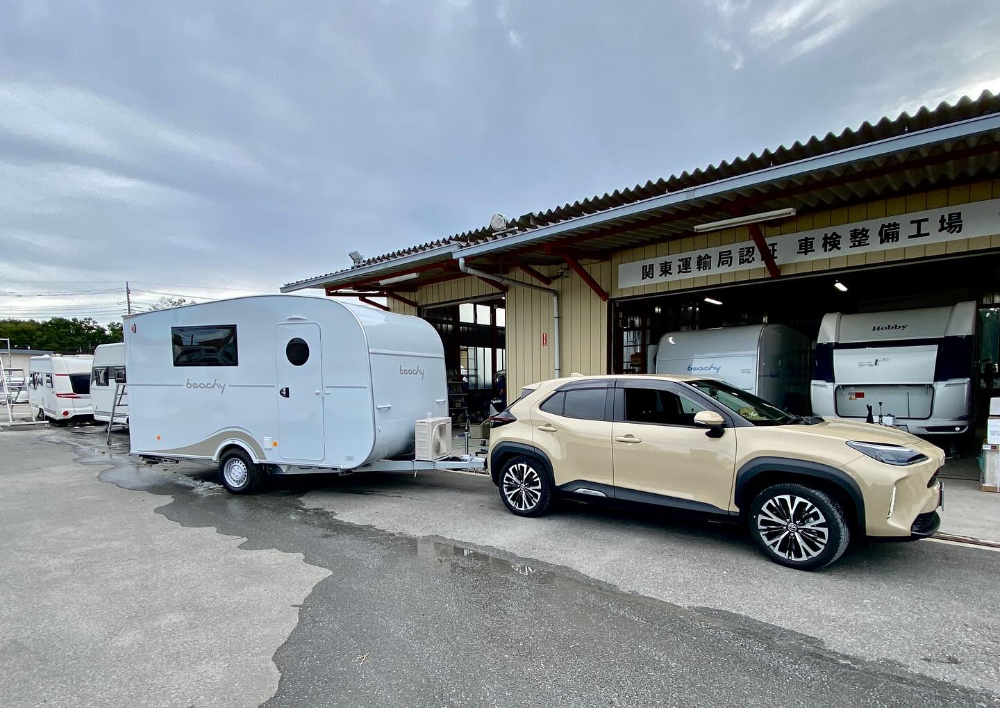 Hobby Beachy 420? ヘッド車はヤリスクロスです?‍♀️ 牽引装置は 