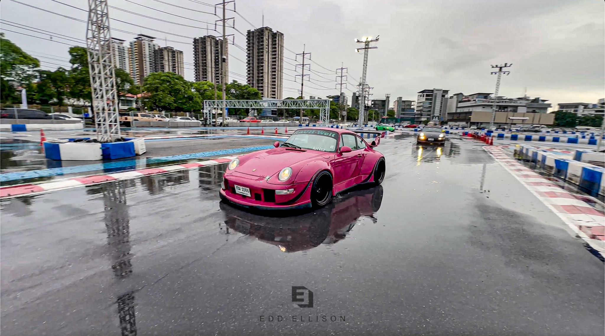 Racing - 19 RWB Porsche on track. Thailand record. Story here → https ...
