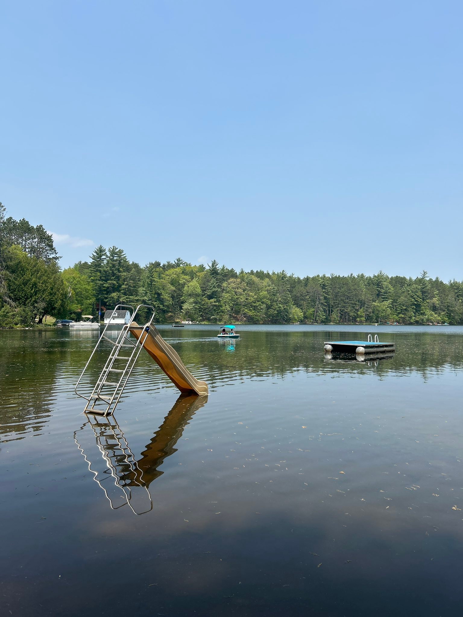 Hilltop Cottages Resort & Rathskeller | Hazelhurst WI