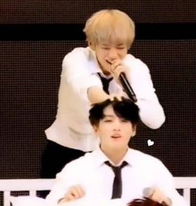 Đây là một page share plot taekook