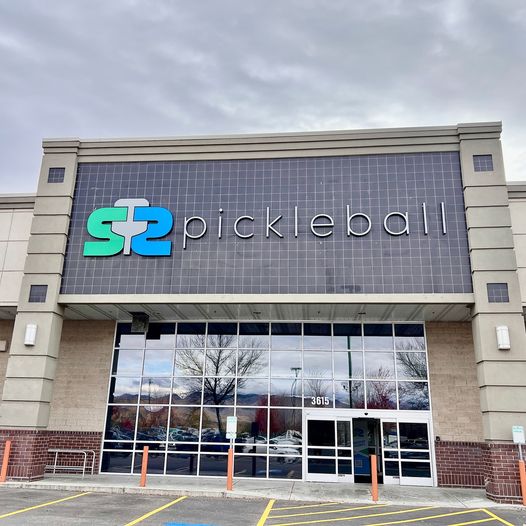 International - 🎉 We just wrapped up one of our largest signs ever, and ...