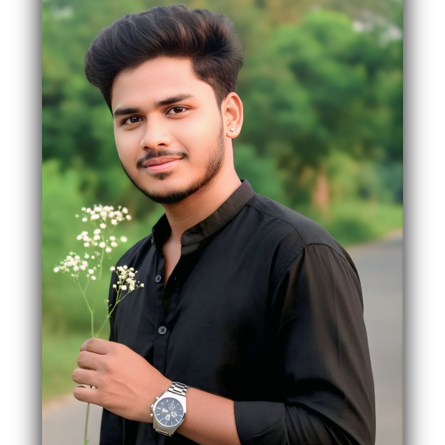 Saklen Mustak