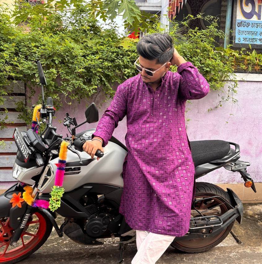 Akash Choudhury (@akash.choudhury.735170) • Facebook, Connect with friends
