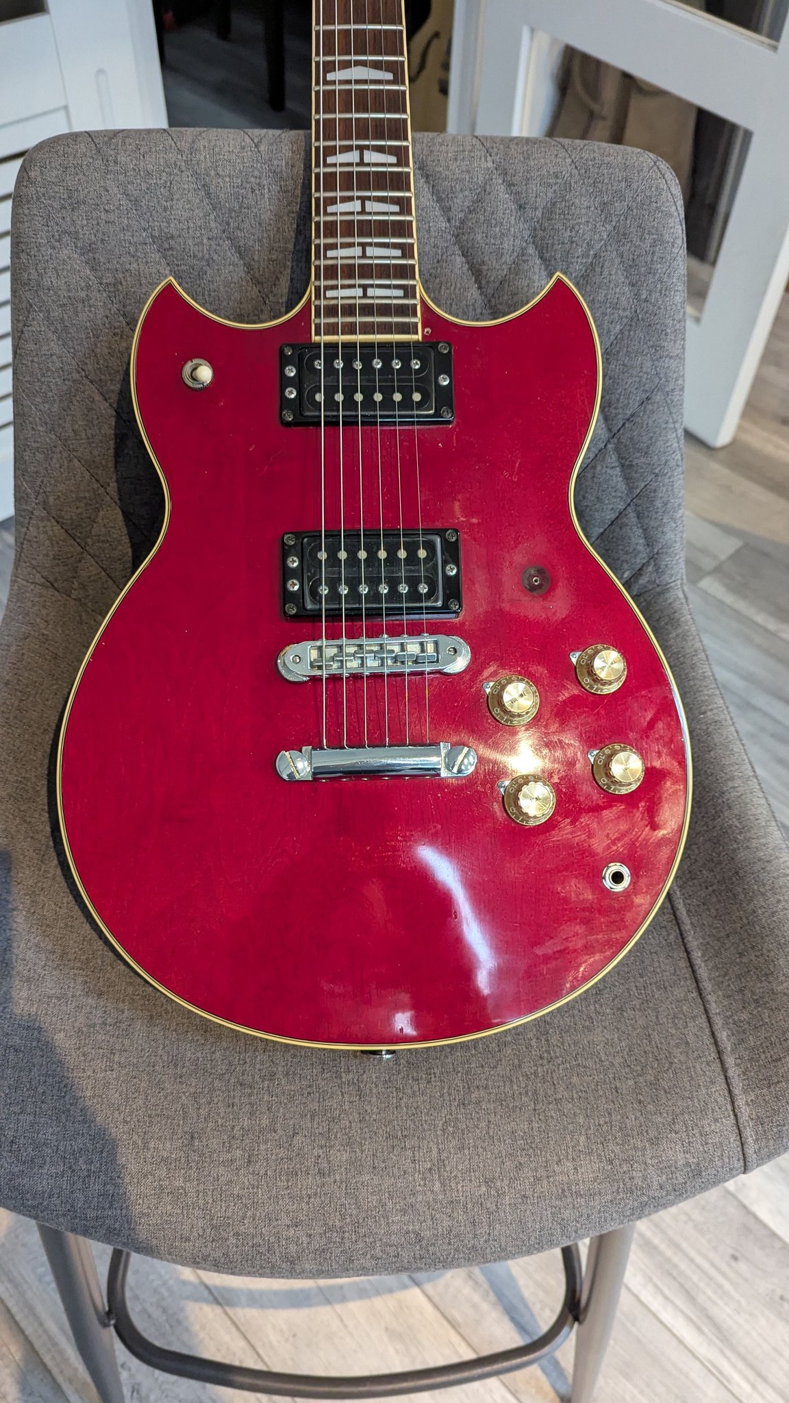 Yamaha SG 500 with 4-digit serial number 1619