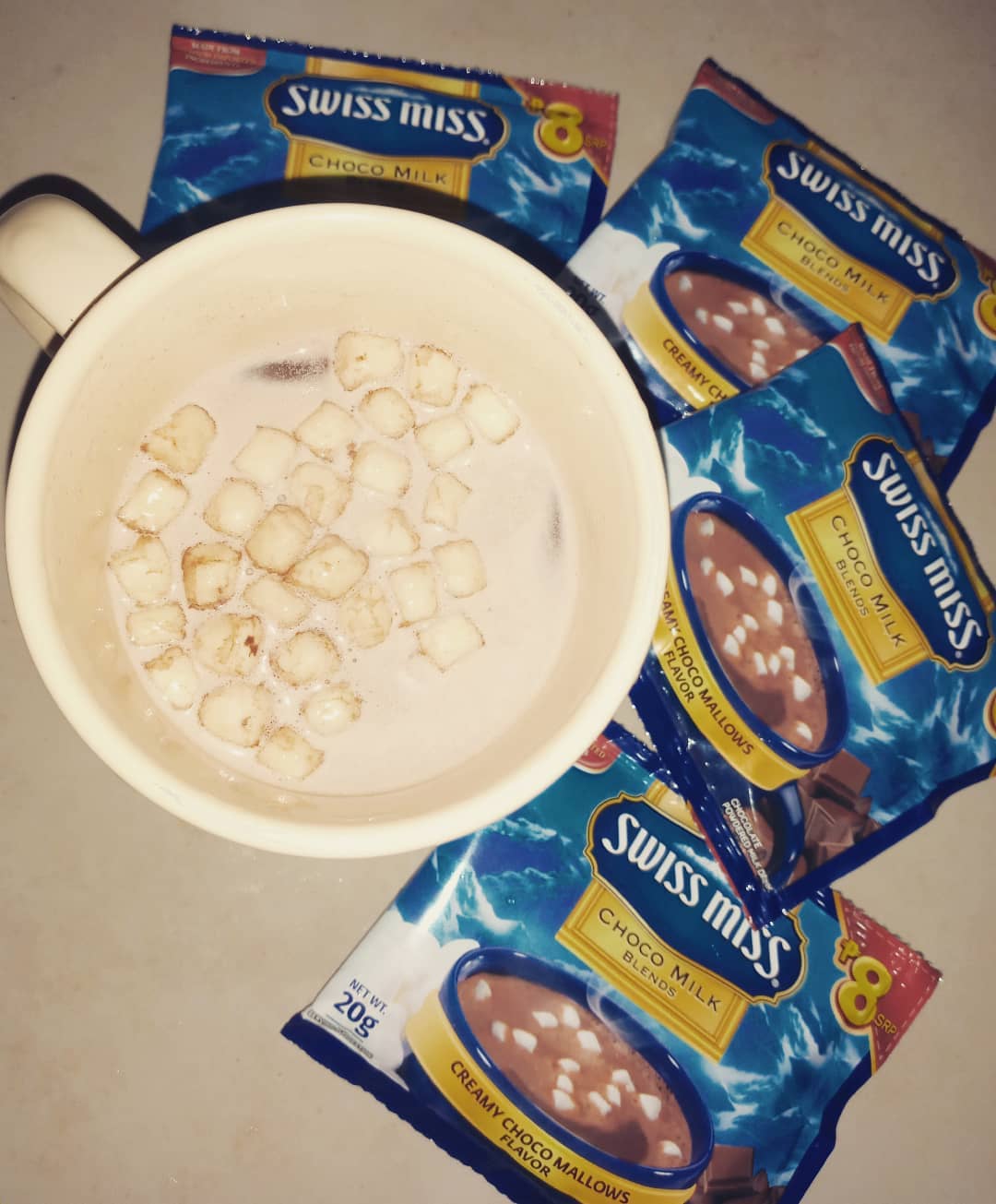 Mommy - Napakasarap talaga humigop ng mainit na sabaw o kaya inumin ...