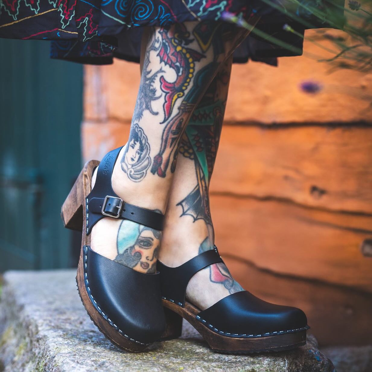 Sabots Suédois Lotta From Stockholm En Cuir Noir Véritable – Classique Scandinave Confort Anatomique Femme
