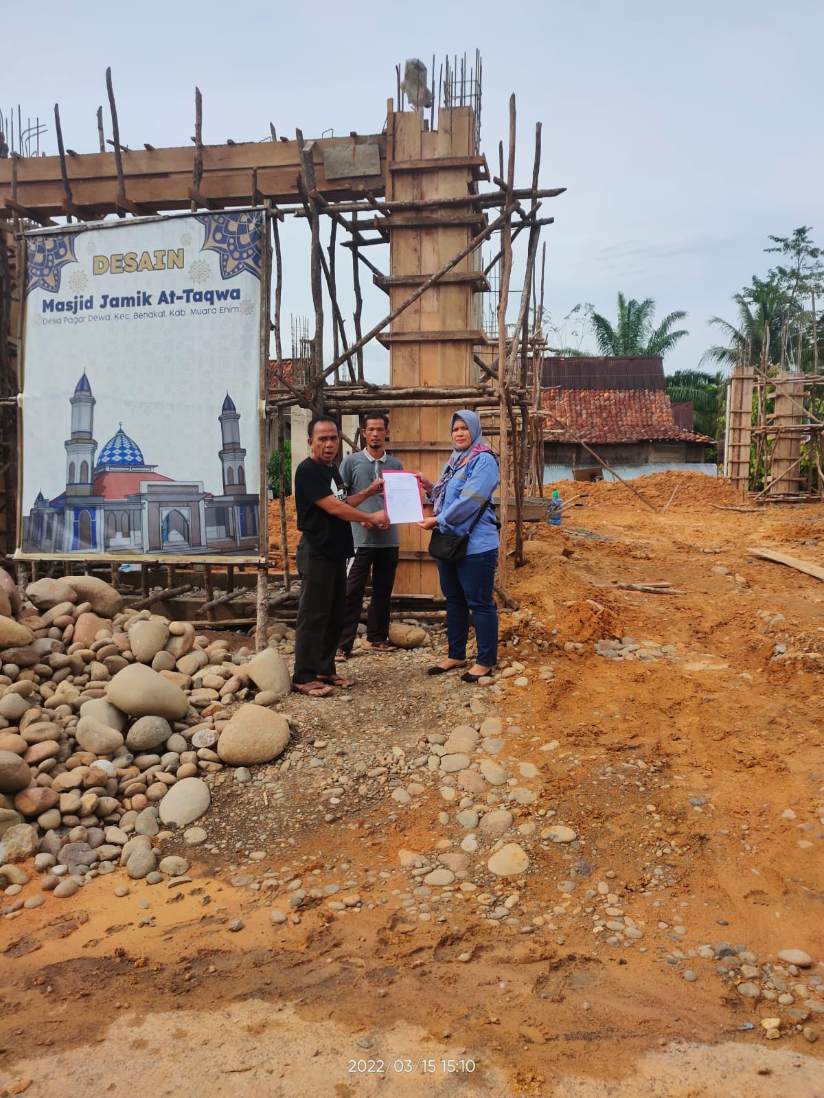 Dokumentasi Serah Terima Peminjaman... - Titan Infra Energy
