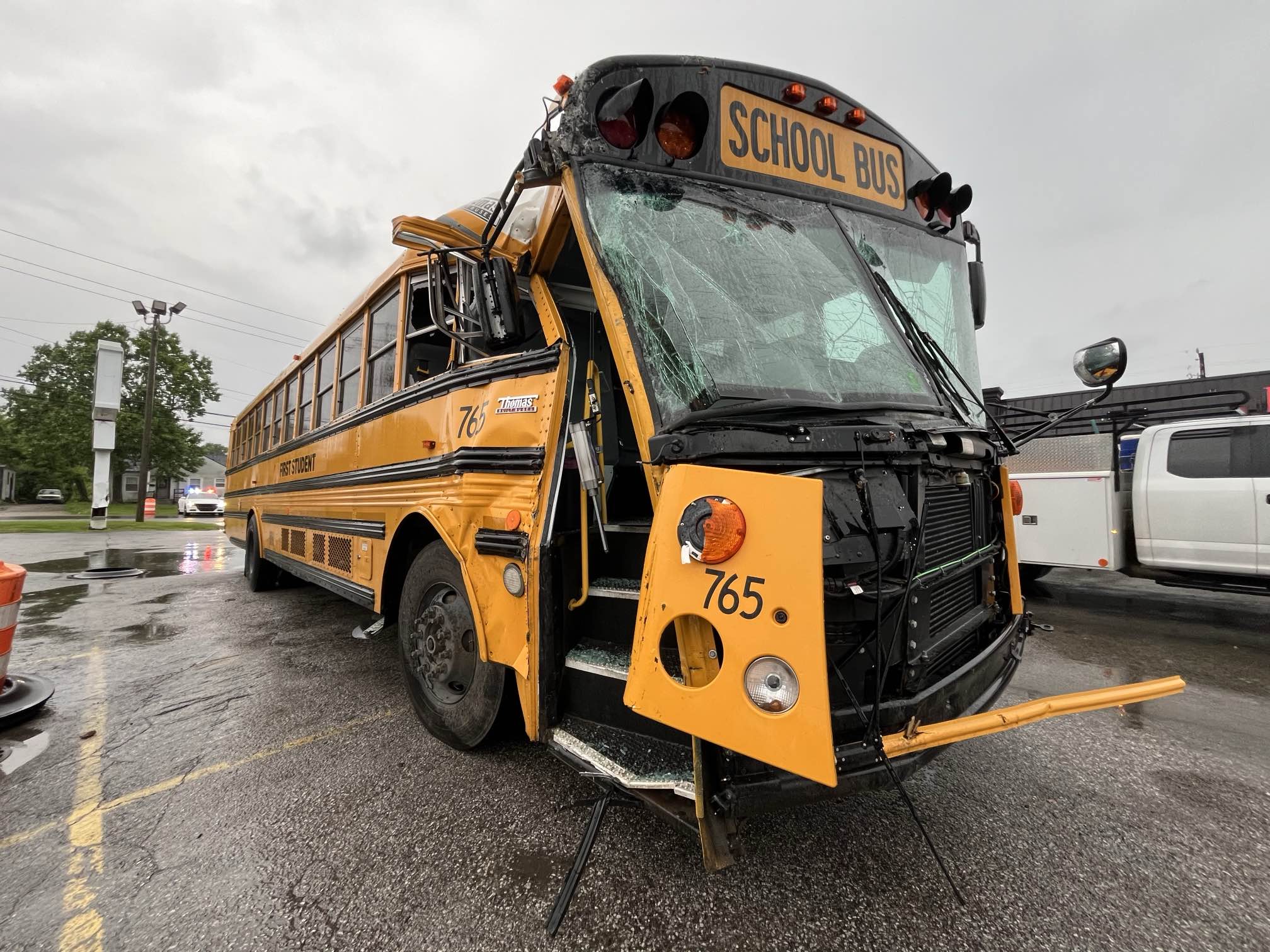 WTHR-TV - A bus driver and their students were not seriously injured ...