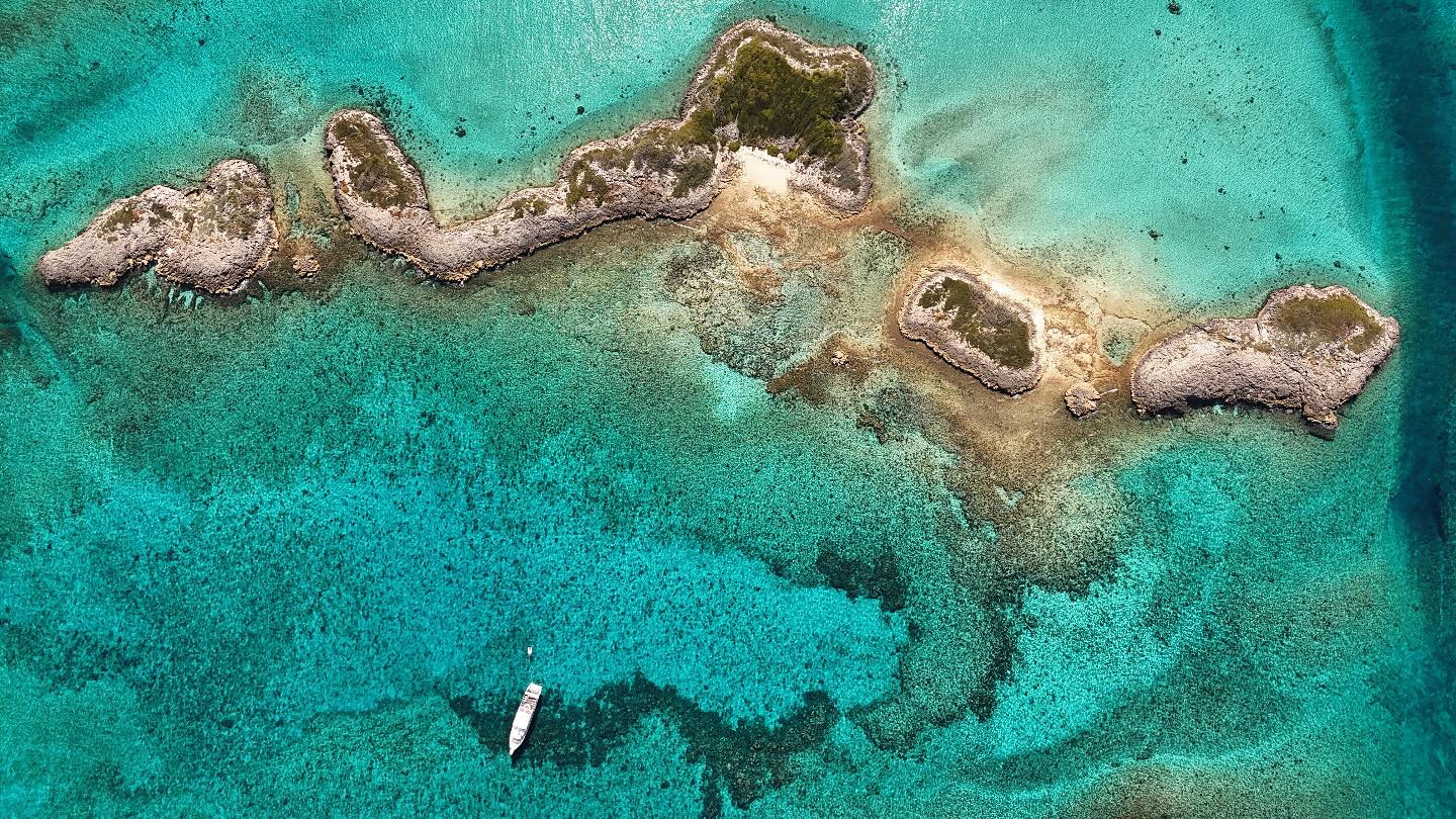 Luis - This is a sample of my office backyard, the Exumas in the # ...