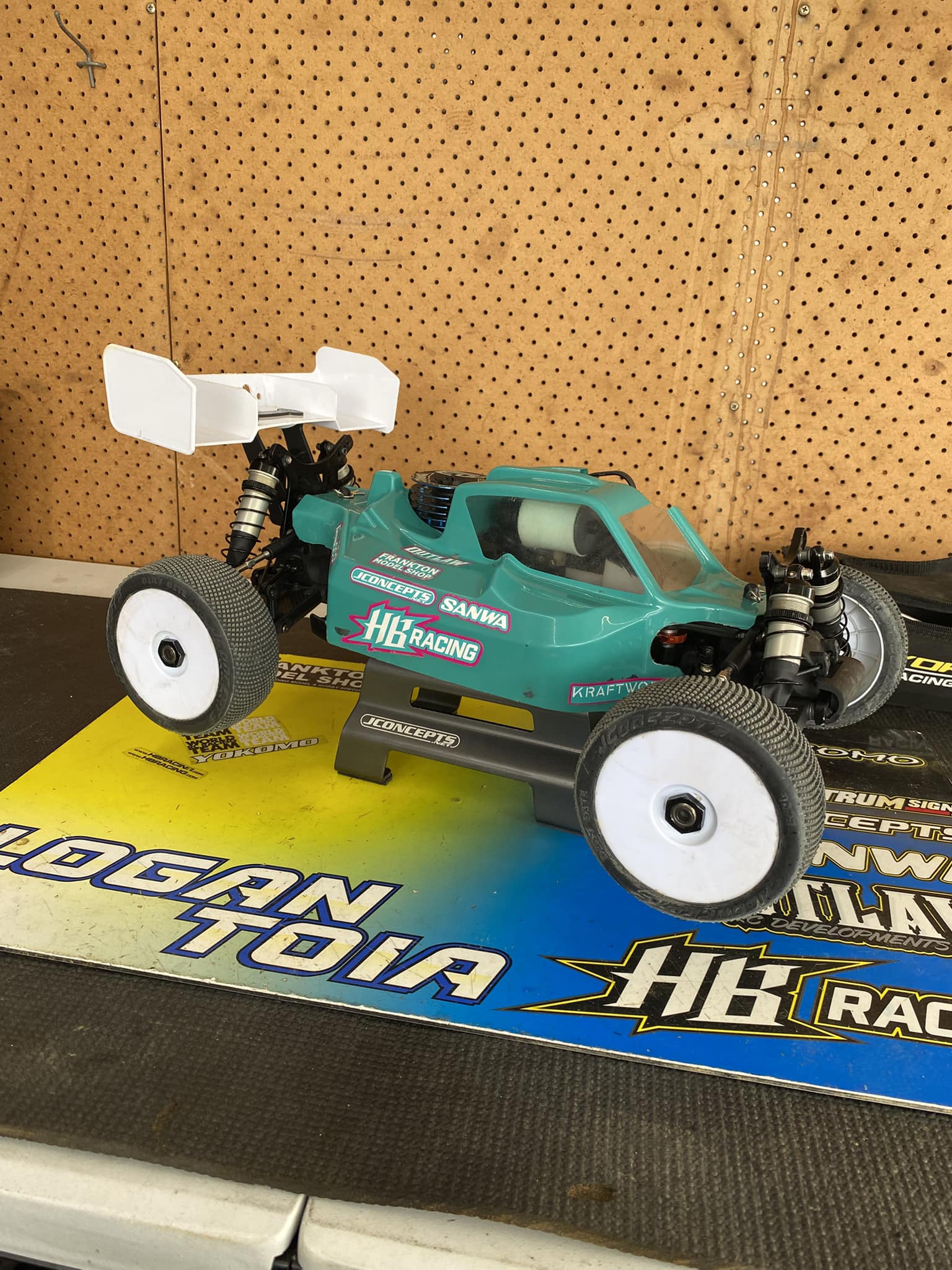 New HB Racing D8RS 1:8 Nitro Buggy to be released. Circus RC News