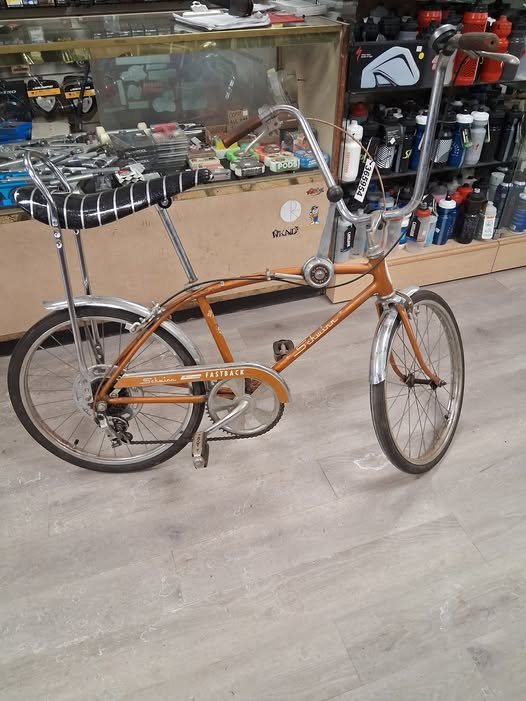 Schwinn Stingray Fastback bike with 5 speed stick shift