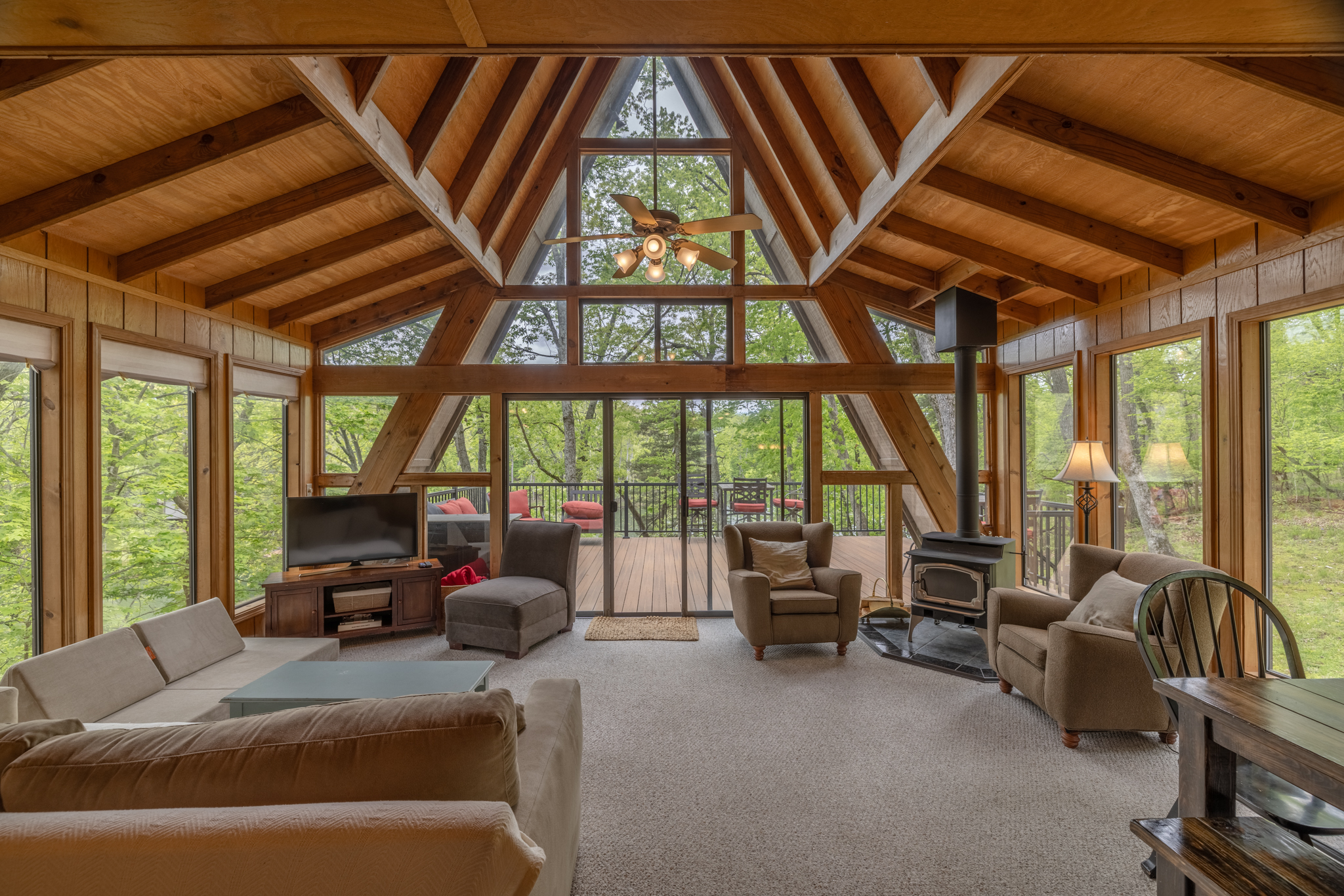 🌿 JUST LISTED | LAKEFRONT CHARMER ON... - Innsbrook Resort | Facebook