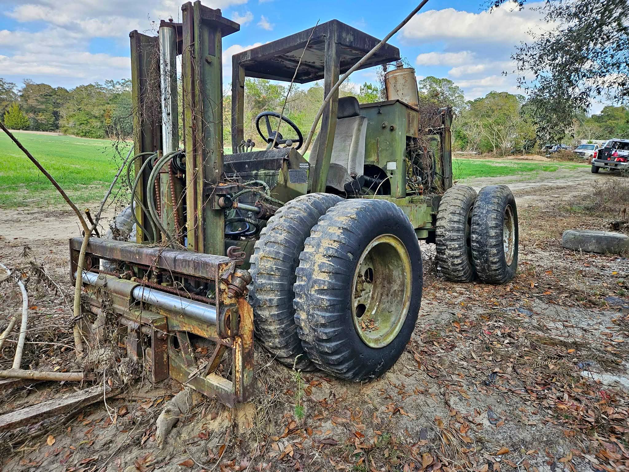 Old Military Rough Terrain Fork Lift - Commercial Vehicles - Samson ...