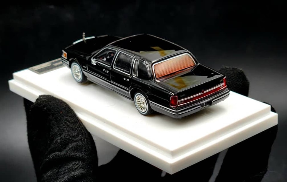 1/64 MkMinitures Mkミニチュア リンカーン タウンカー 黒 MK
