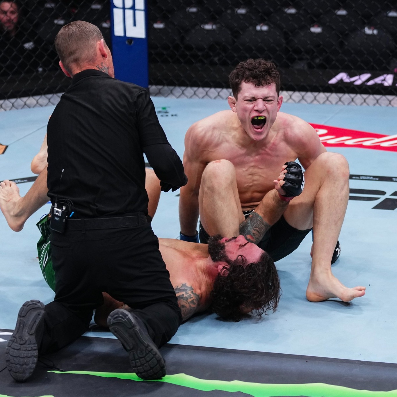 UFC - - 3rd submission in a row - 4th straight win since... | Facebook