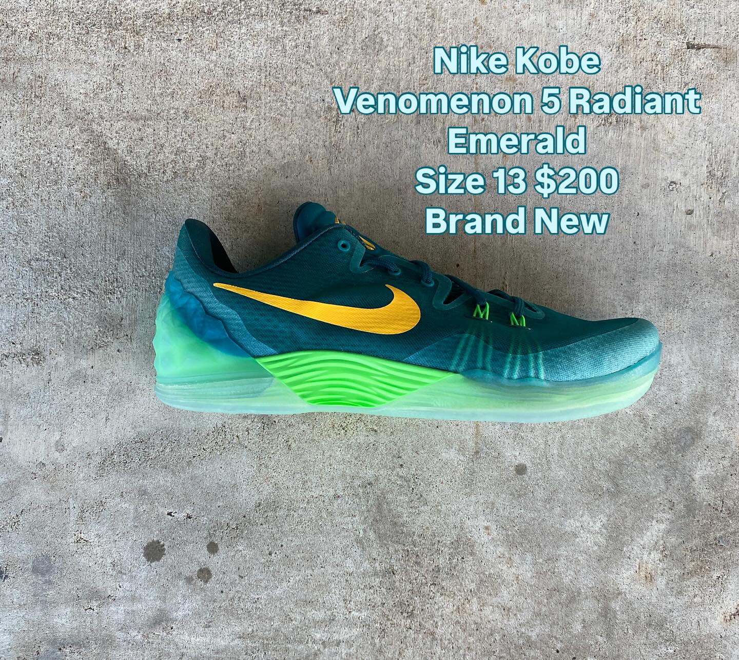 Basketball shoe pack going out now Open until 8pm! #10thstsneaks