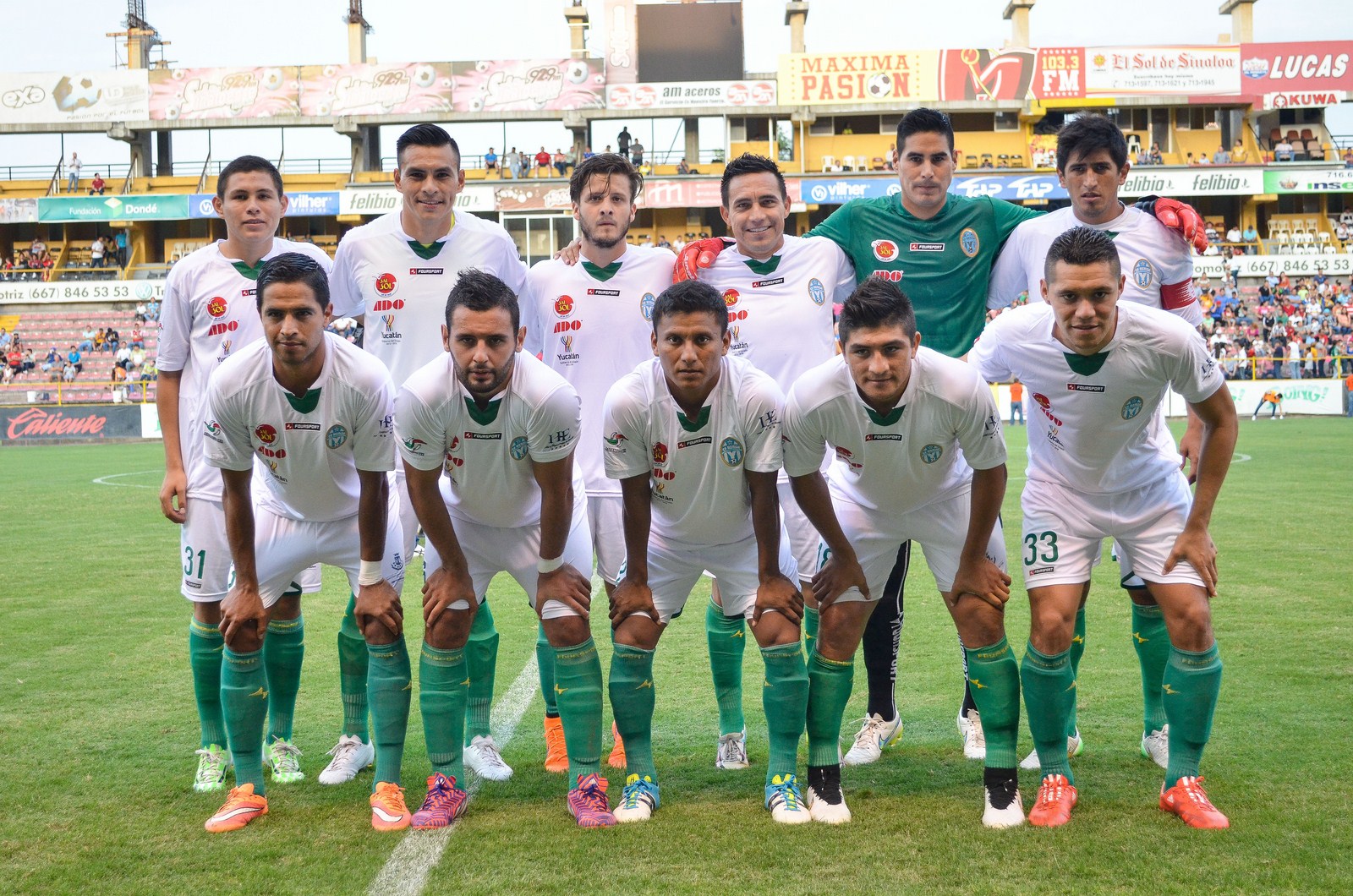 Nostalgia - CF MÉRIDA en el Clausura 2015. Jersey y short blanco y ...