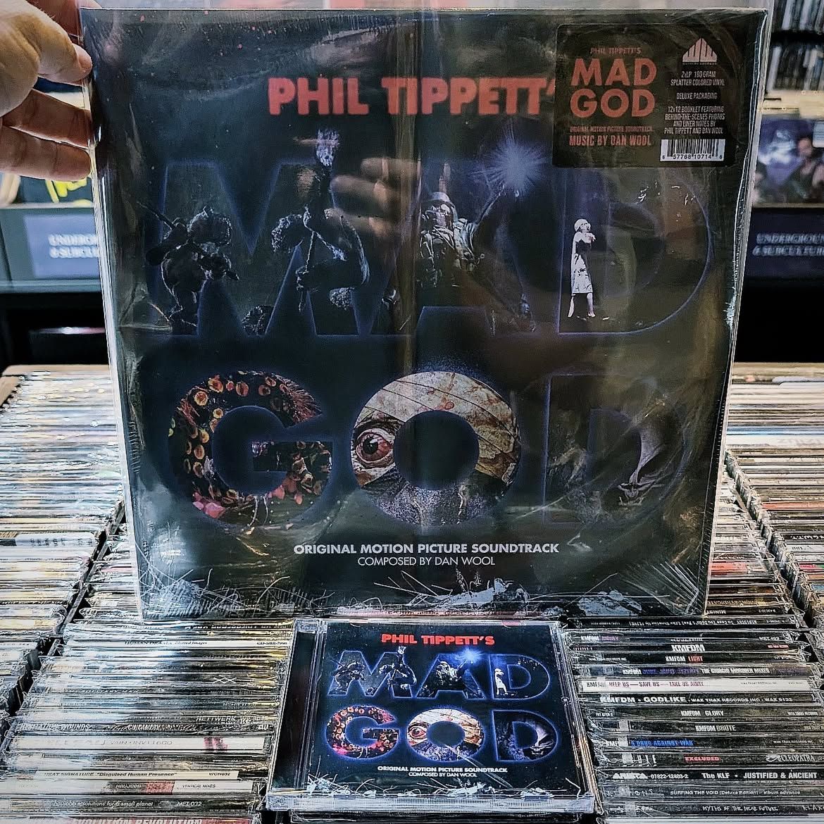 FYI: Zach Cregger's WEAPONS is finally here, and Waxwork Records