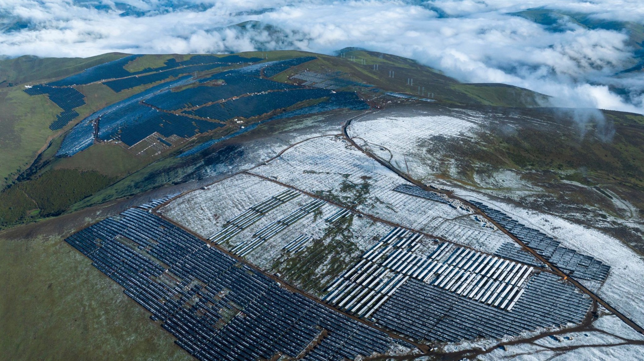 China's Massive Hydro-Solar Plant... - Hashem Al-Ghaili | Facebook