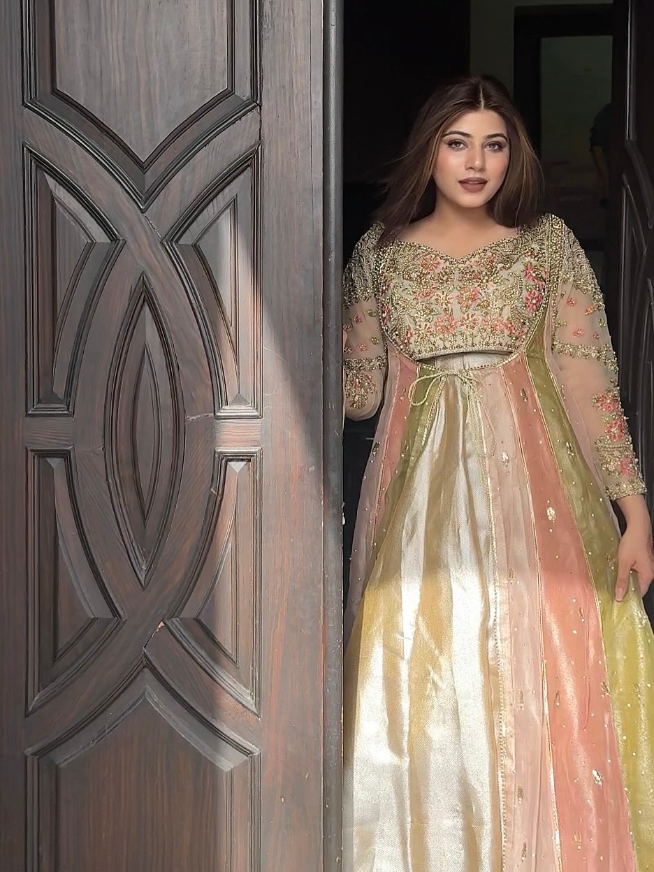 MBM.Maria Basit Malik - Super Gorgeous Madiha Naqvi looks super ...