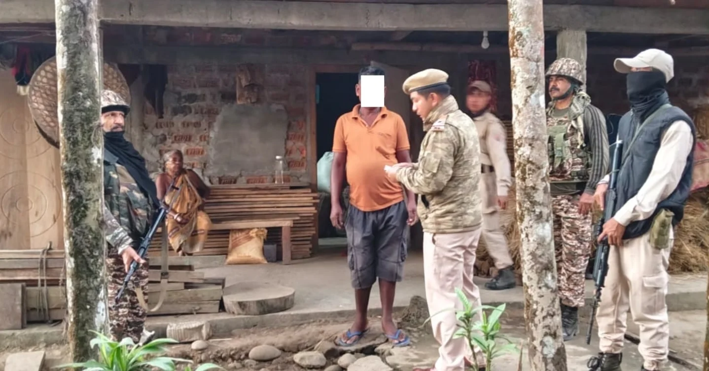 実物Crime Co Forward Observations Group Security Forces continue to conduct search operations and area