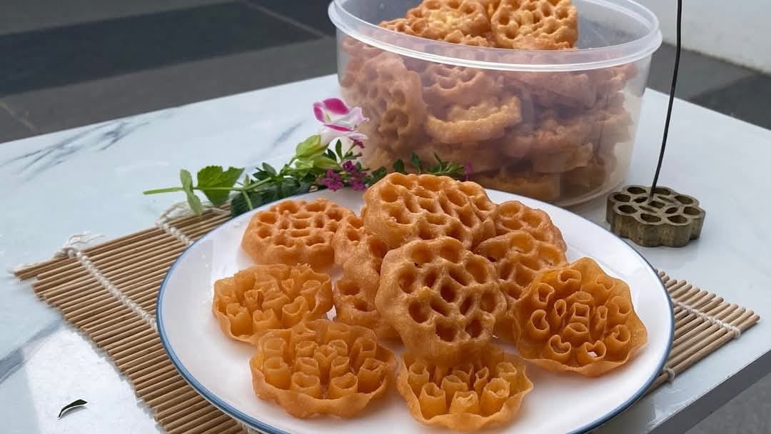Cantonese honeycomb cookies recipe with simple ingredients