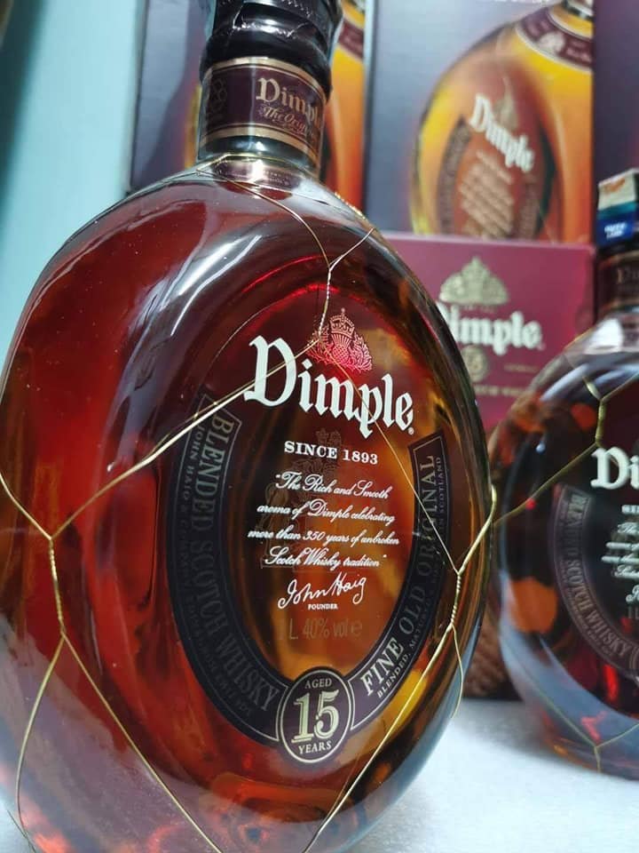Dimple 15 year Blended Scotch Whisky 1.0liter 43％ Vol