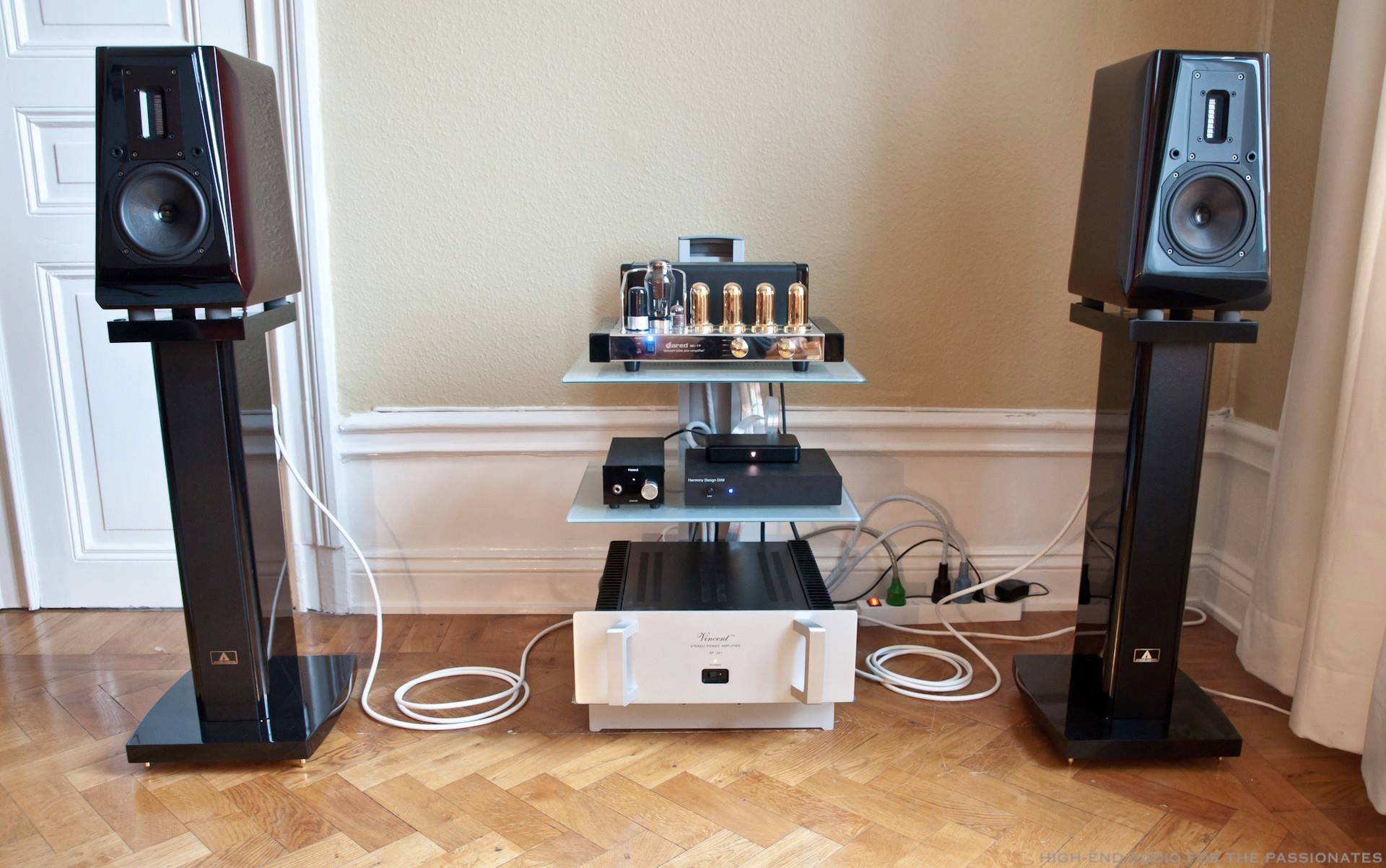Aurum Cantus Leisure 2SE, Vincent SP-331, Dared Audio MC-7P and 