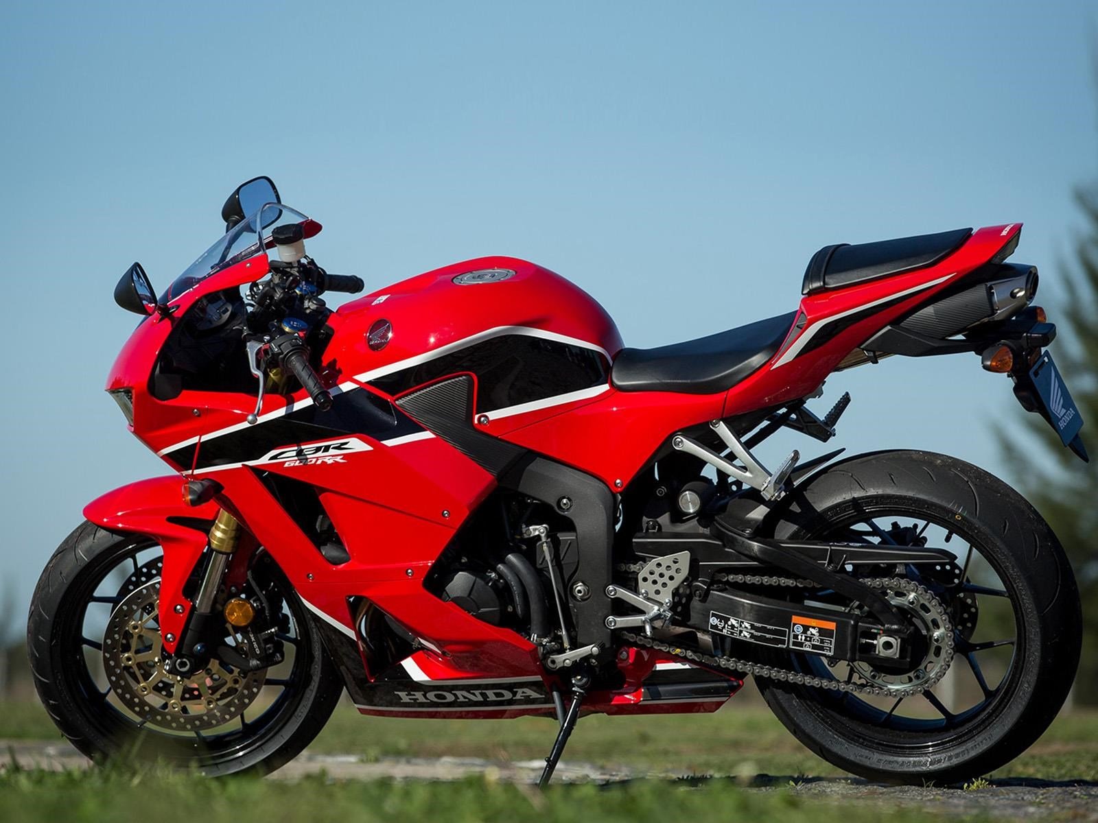 Derniere chance,ons entre avant le 9 Novembre 2025 entreposage moto ou ...