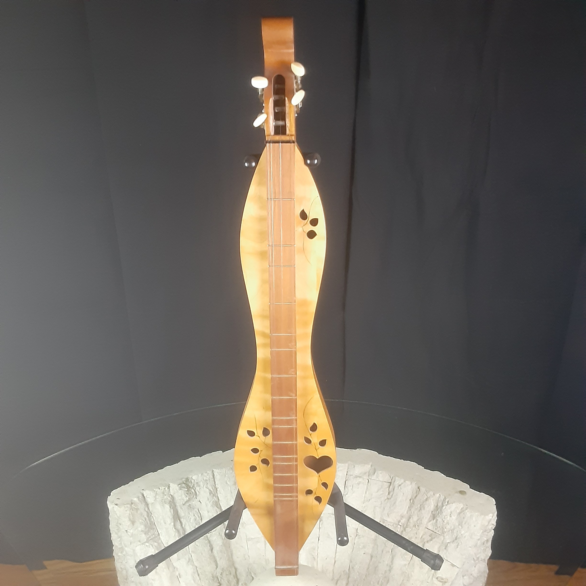 The Dulcimer Factory's DF2 Model Dulcimer