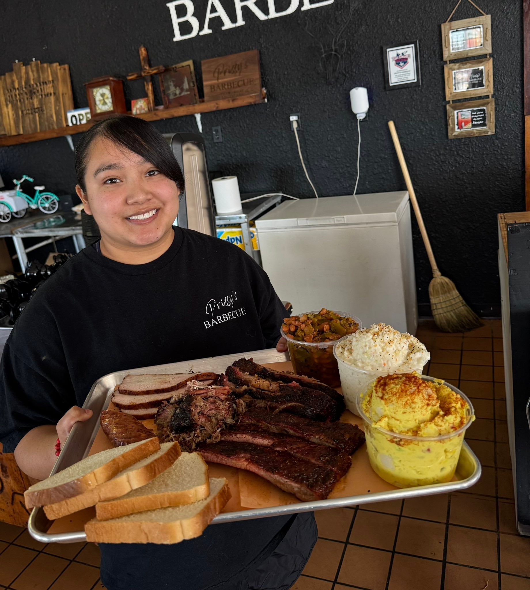 EMPLOYEE SPOTLIGHT Alexis Cedillo... Prissy’s Barbecue Facebook