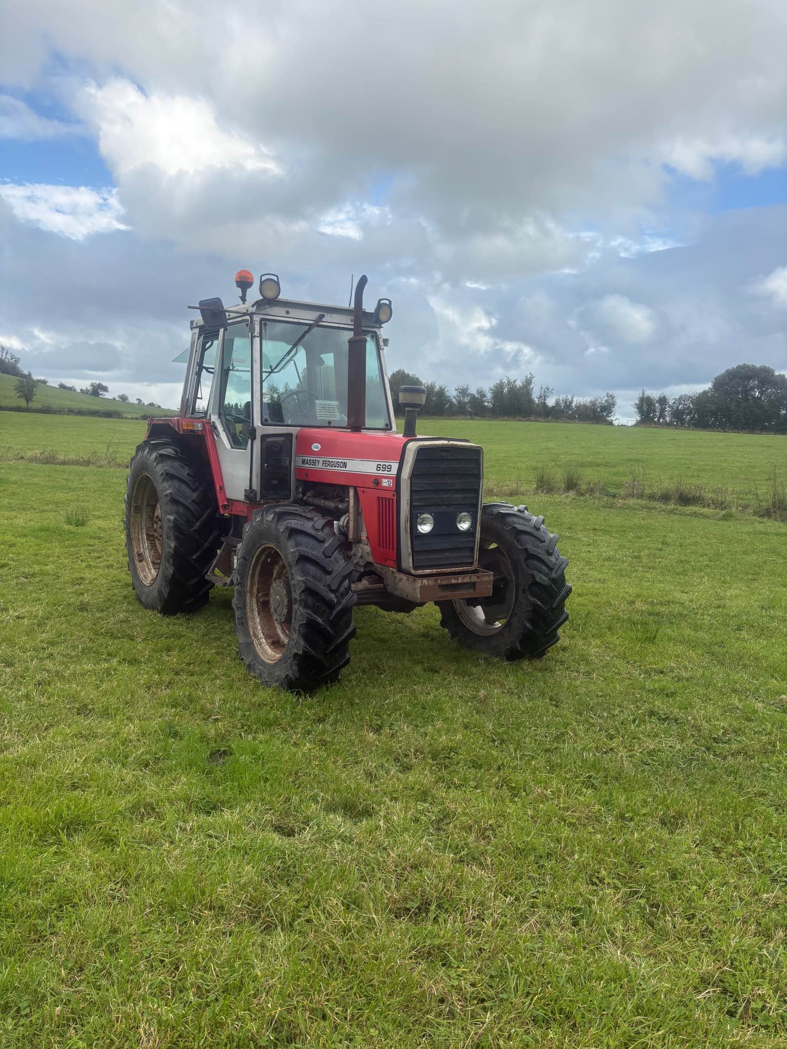 1992 Massey Ferguson 699