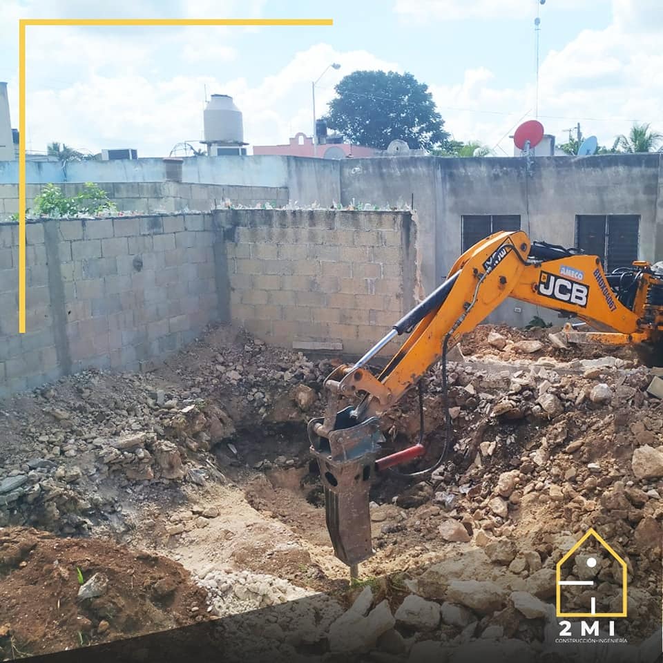 🌊 ¡En una piscina la vida... - 2MI Construcción + Ingeniería | Facebook