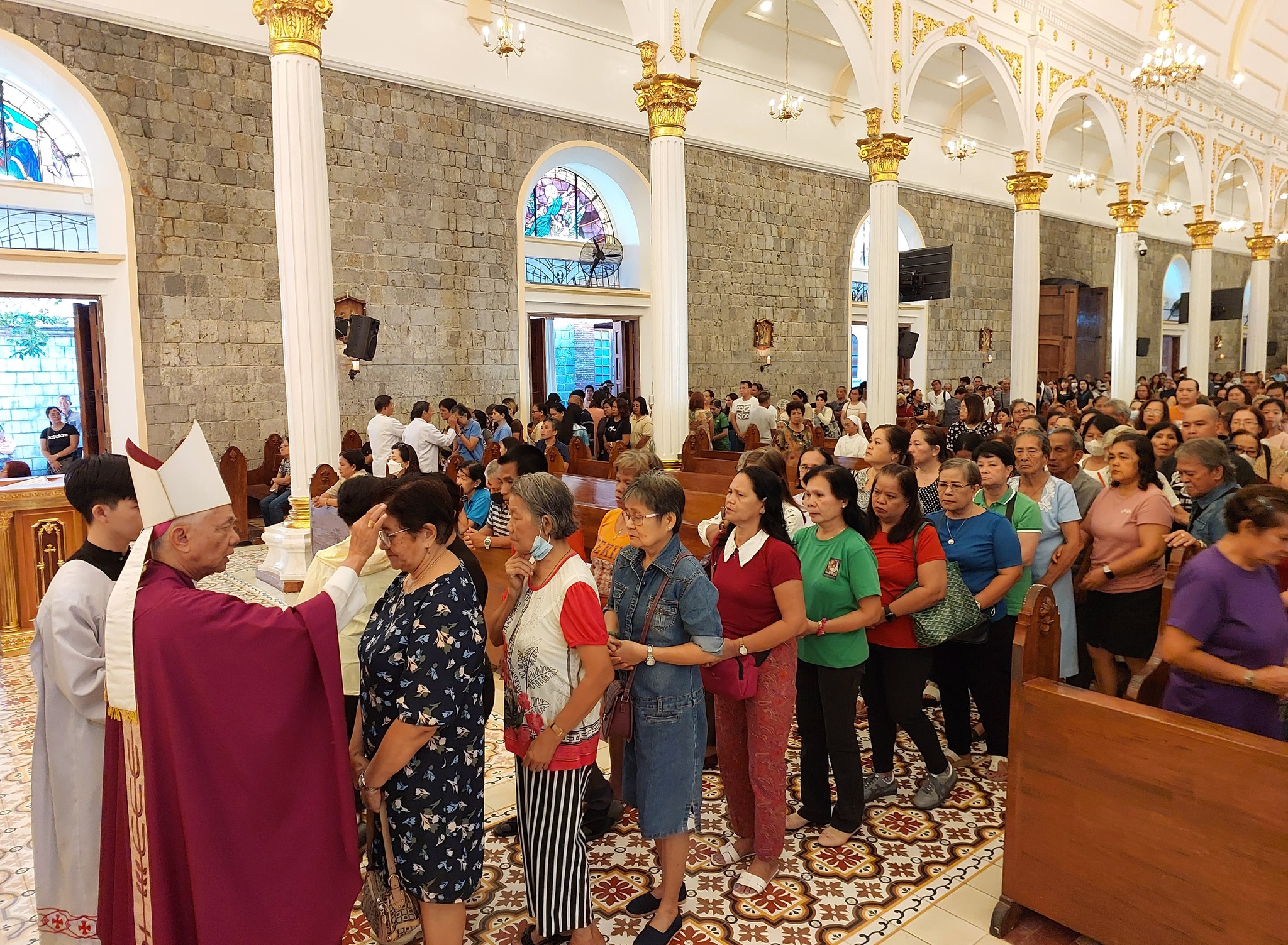 Rappler - HOW DID FILIPINO CATHOLICS SPEND ASH WEDNESDAY? ️ Catholics ...