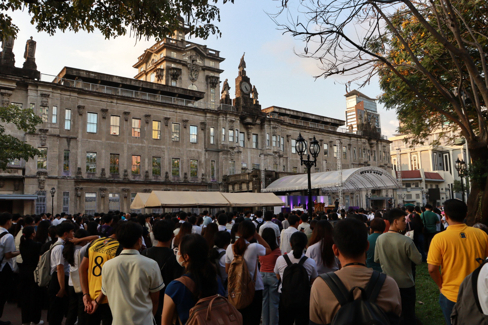 Rappler - HOW DID FILIPINO CATHOLICS SPEND ASH WEDNESDAY? ️ Catholics ...
