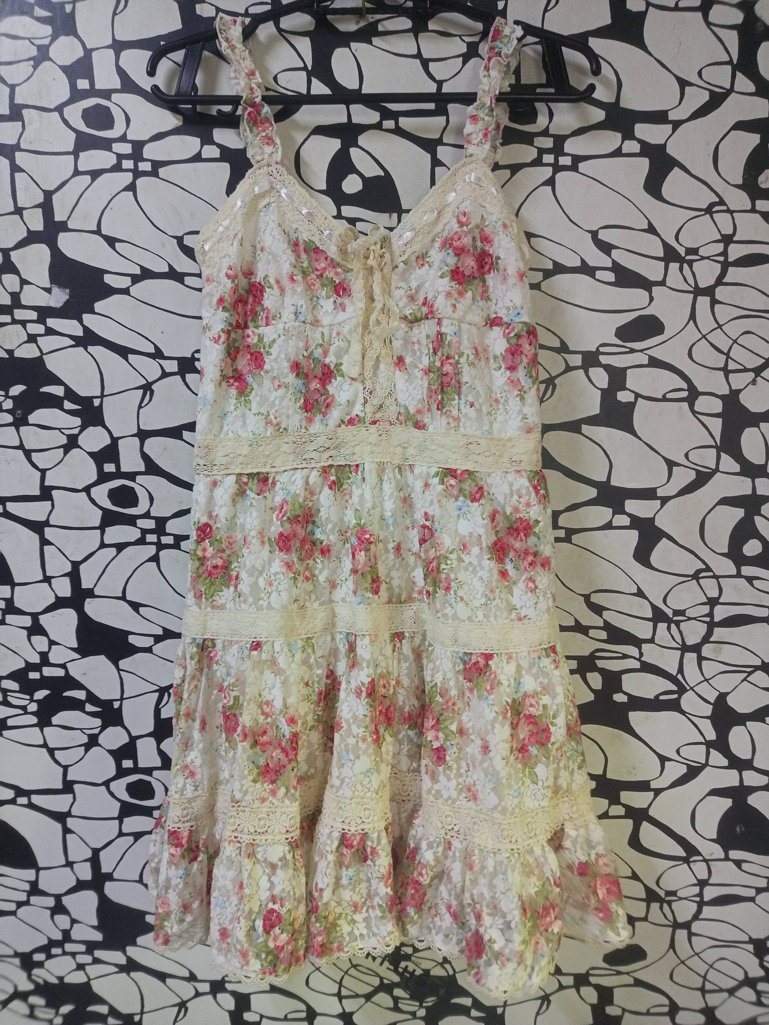 Vintage J-Fashion items for bidding featuring liz lisa and tralalA