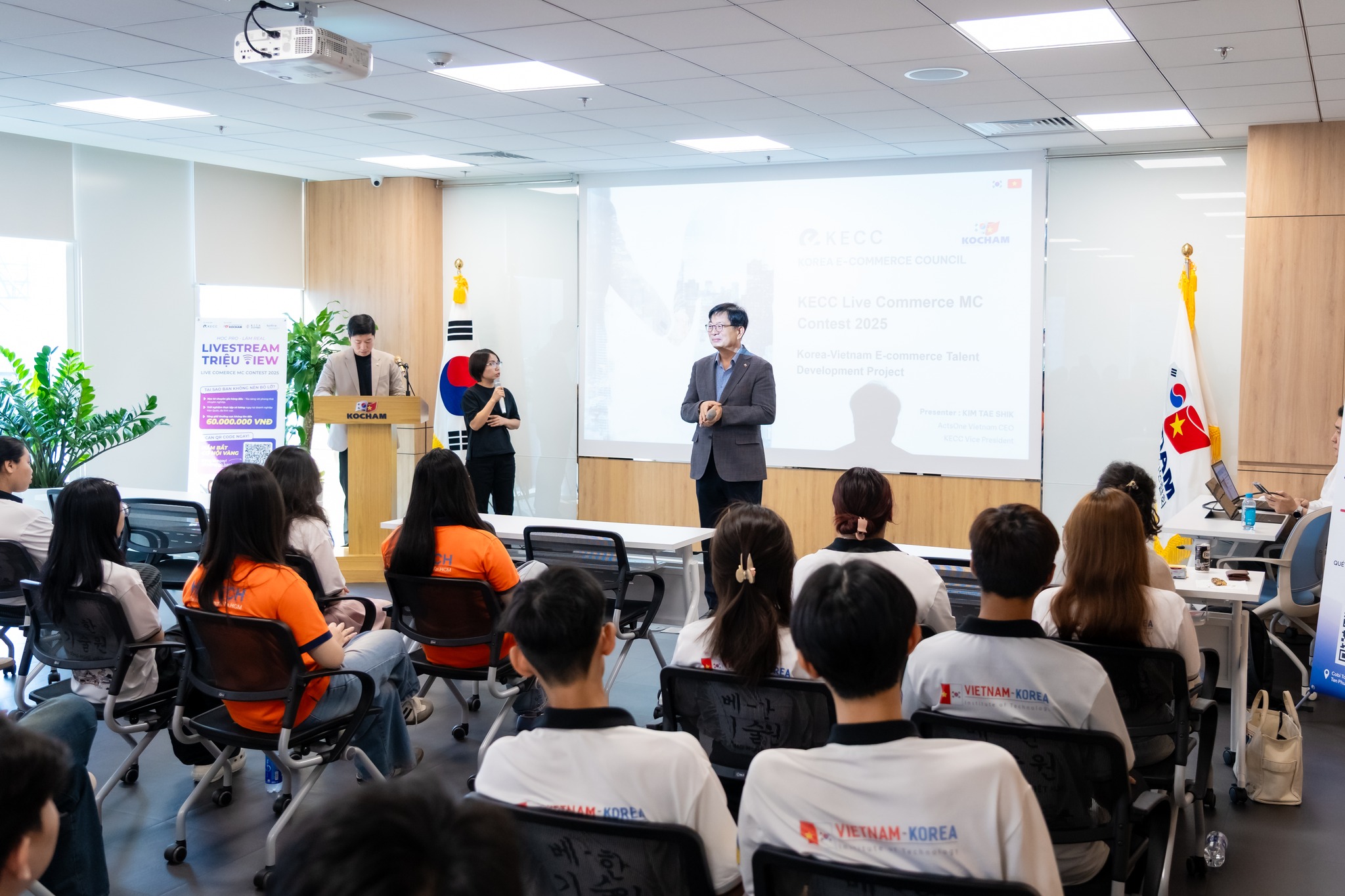 🇻🇳🇰🇷 SINH VIÊN VKIT... - HUTECH - Viện Công nghệ Việt Hàn | Facebook