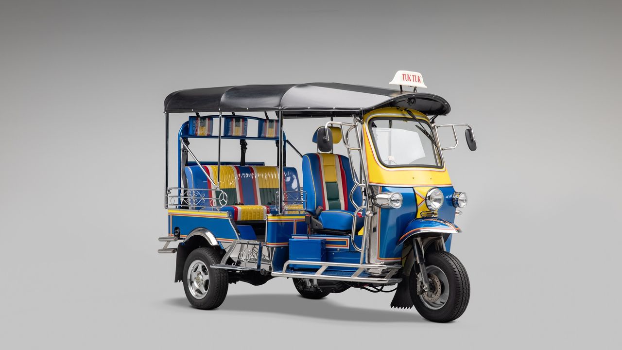 Hirono Bangkok limited edition tuk-tuk series