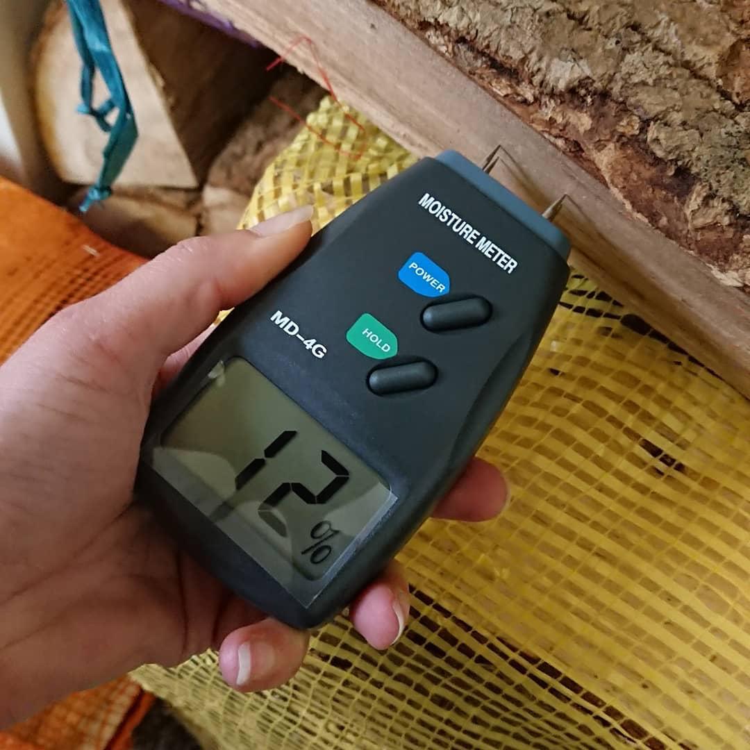 Cornish - Do you know the proper way to measure moisture in your logs ...