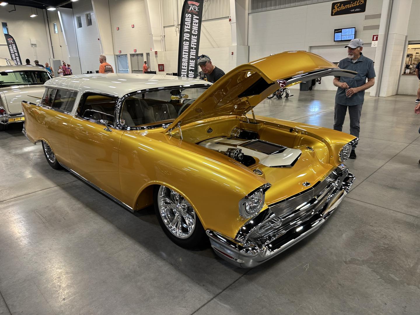 Custom Classics Automobiles... - Custom Classics Automobiles