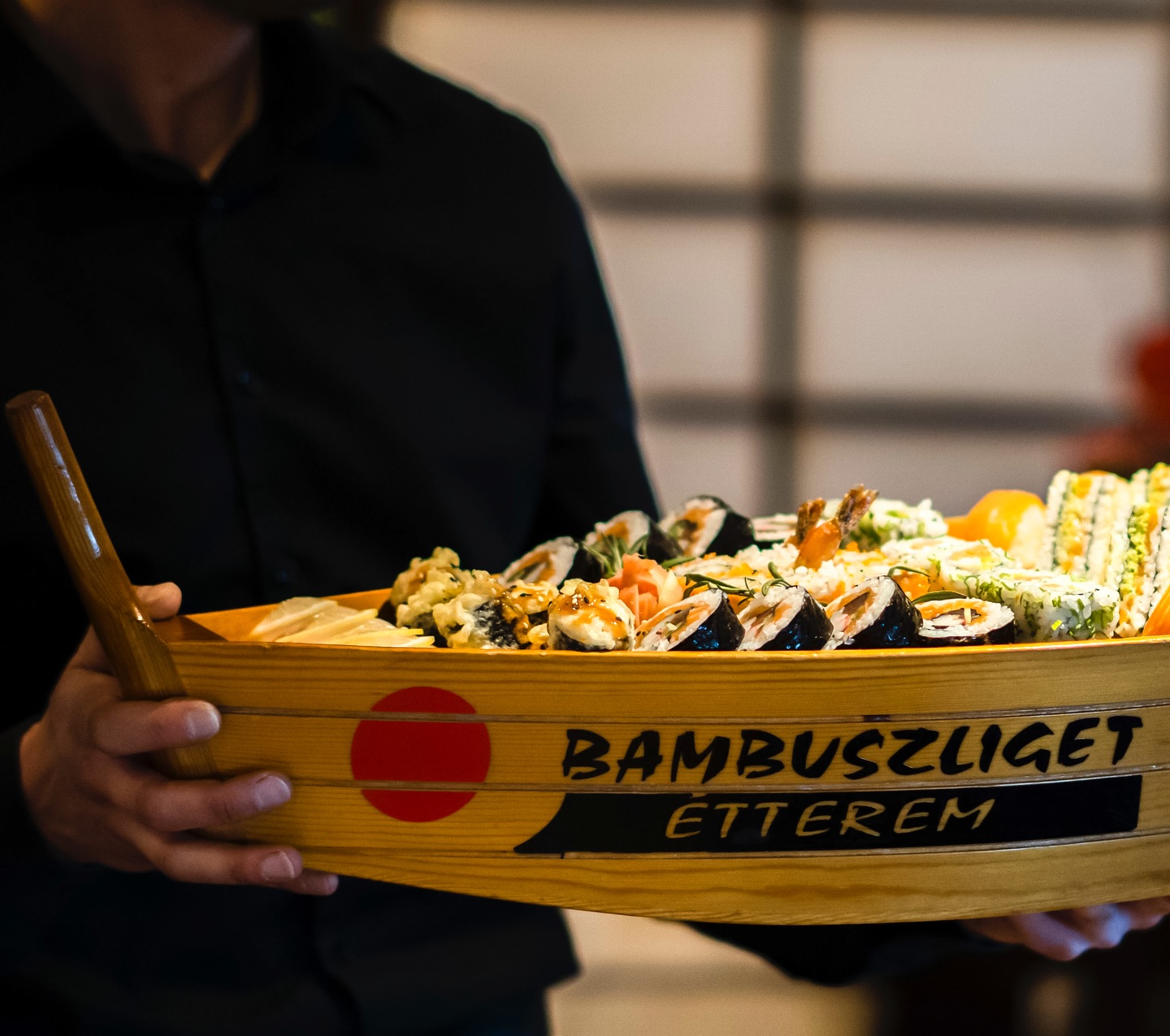 Fuji Japán Étterem - Mi is az a sake Ebi Furai maki? Rántott rák ...