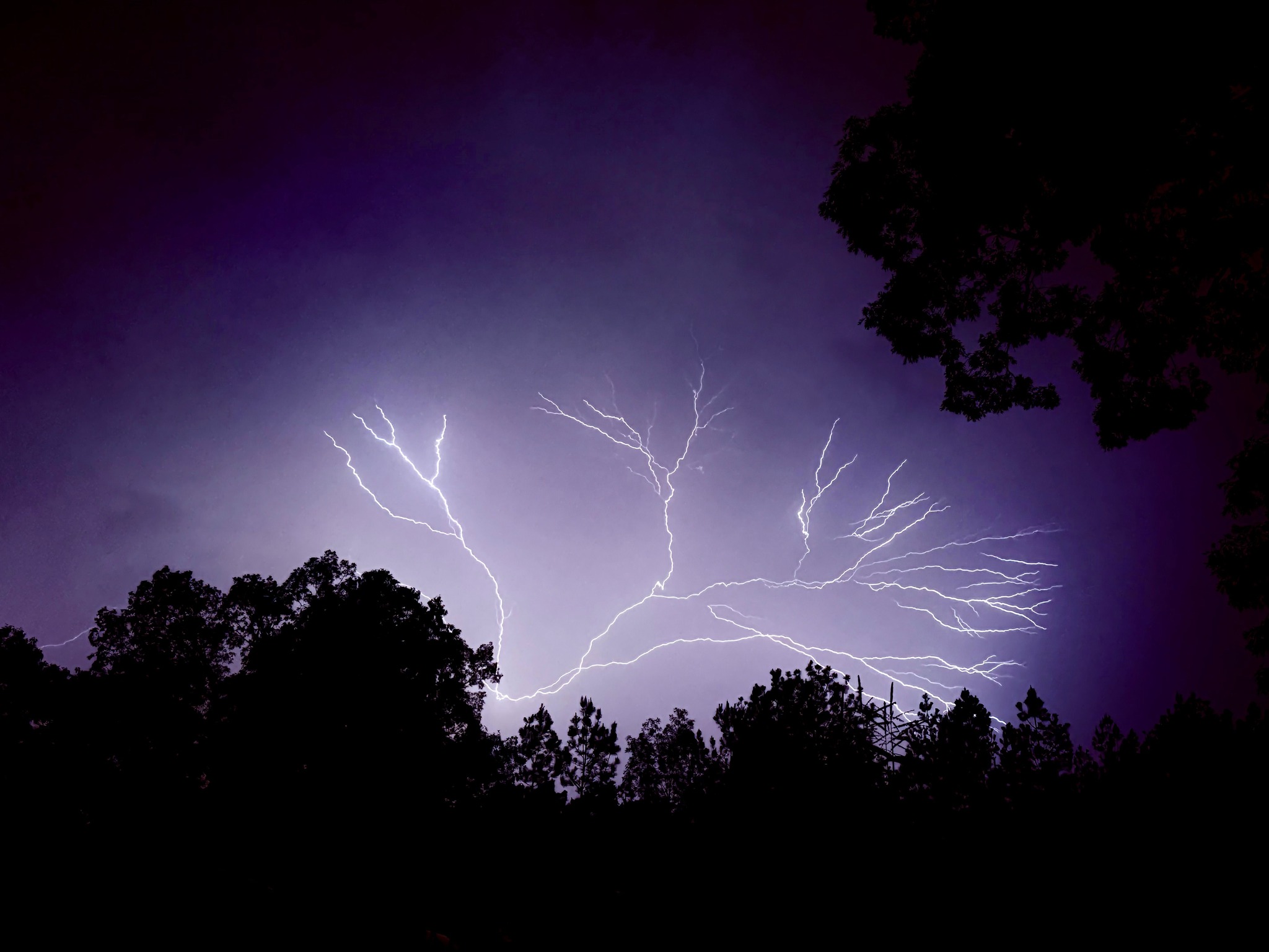 ABC - Wow! Look at this picture of lightning! Send us your storm ...