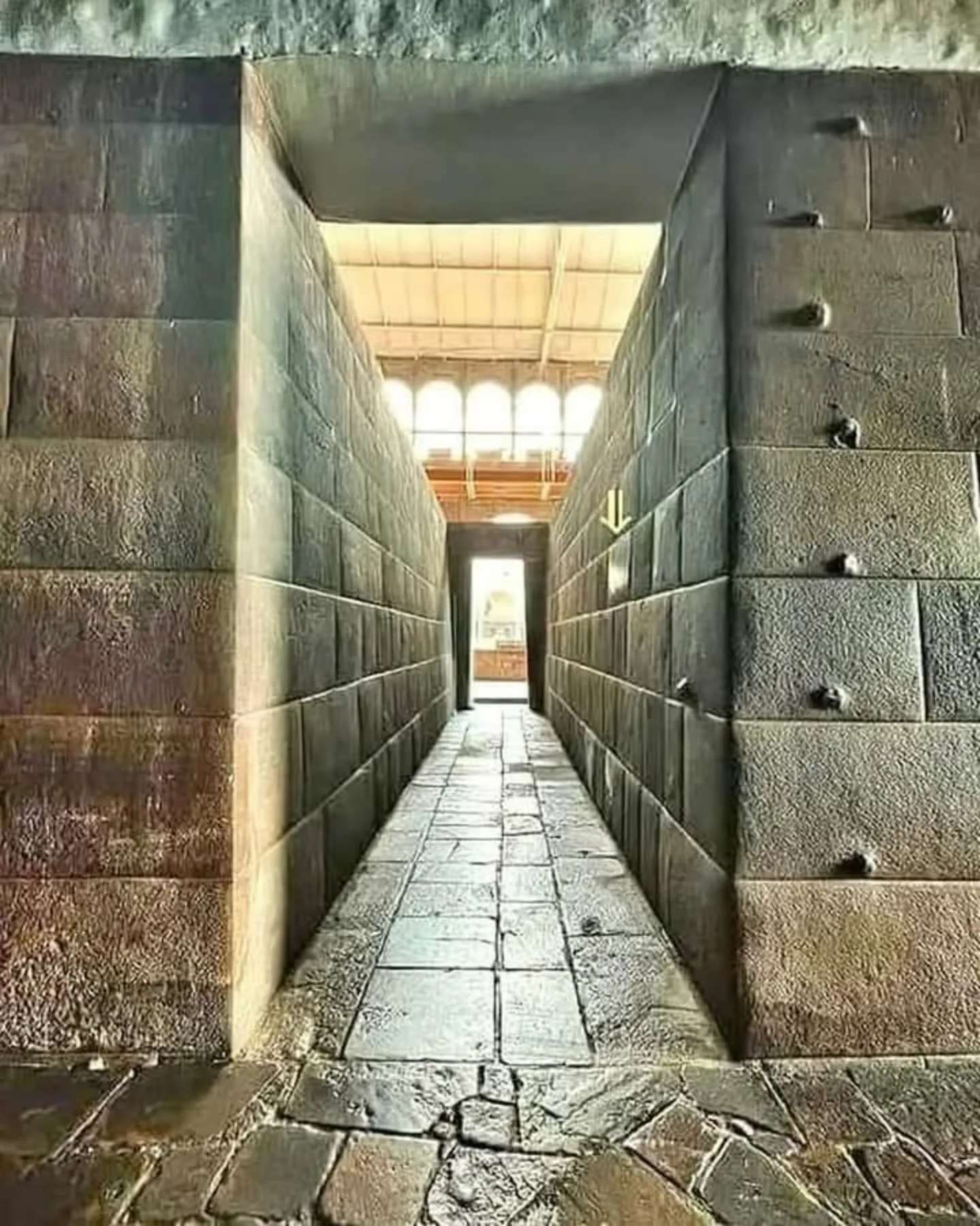 Manual - Descubre la majestuosidad del Qoricancha, el templo dorado del ...