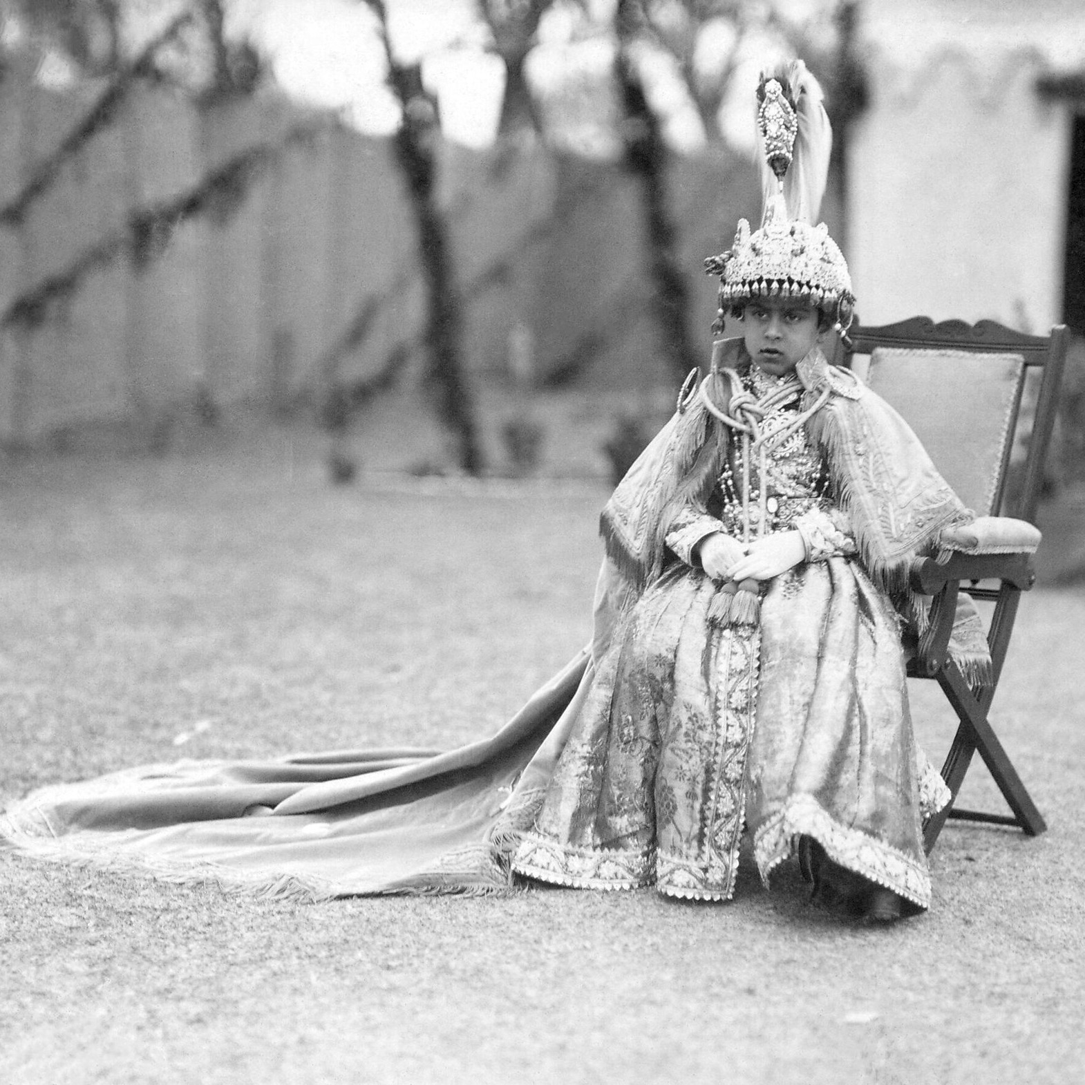 Factinate - King Tribhuvan of Nepal is crowned at age 5 in 1911 ...