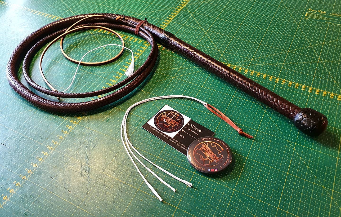 Handmade 6ft aussie bullwhip in brandy kangaroo leather