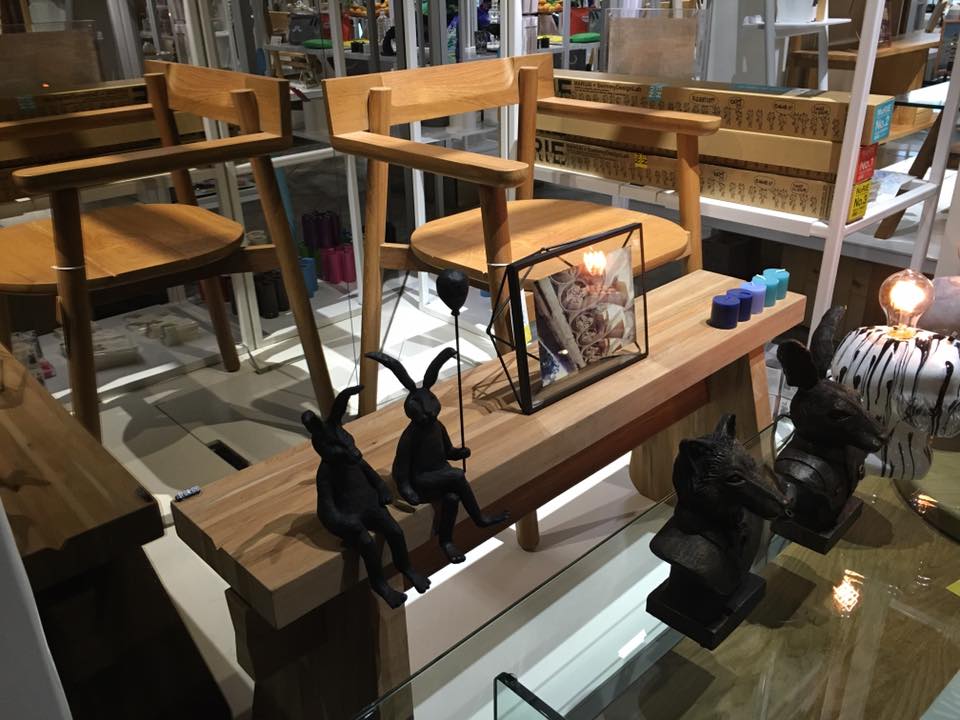 Timmer - Timmer ที่ร้าน Room Factory ชั้น4 ห้าง Central...