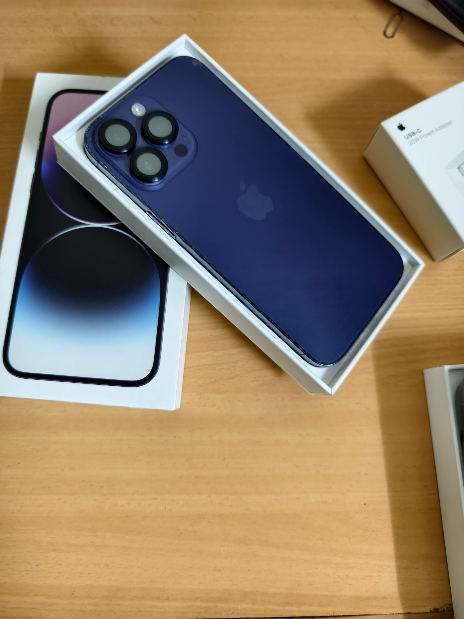 Description: • Model: iphone 14 pro max • RAM/Storage: 256GB 